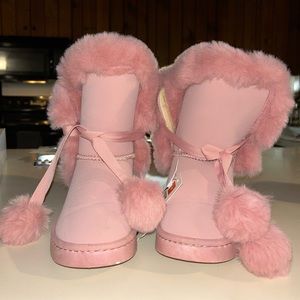 Brand new fluffy pink booties!